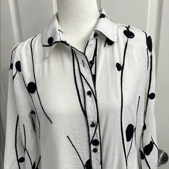 Minkas Shirt Black & White Pattern 3/4 Sleeve Classic Collar Button Down Front - Picture 2 of 14
